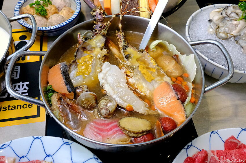 全新自助吧繽紛亮相！養鍋涮涮鍋，好湯配鮮美海鮮，霜淇淋、冰淇淋吃到嗨，好養券加肉吃飽飽！