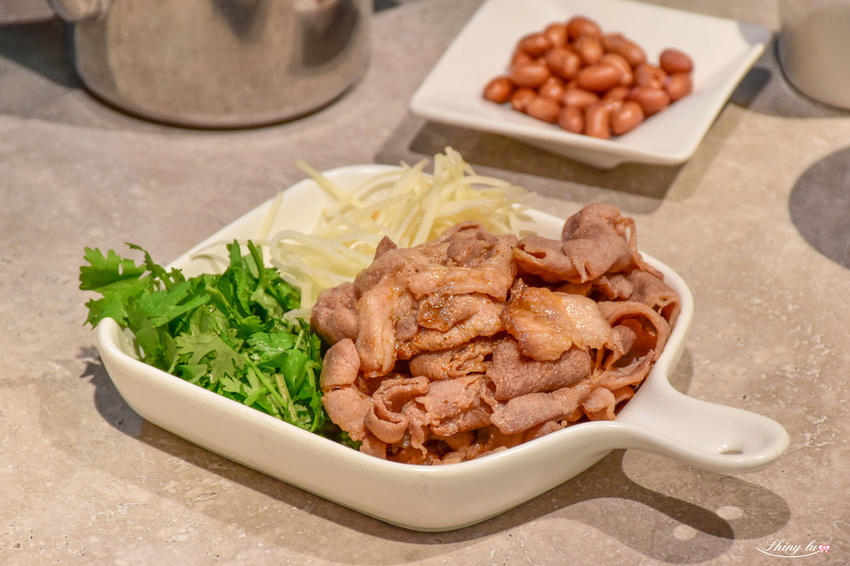 百家班活蝦 (基隆路店)16.jpg