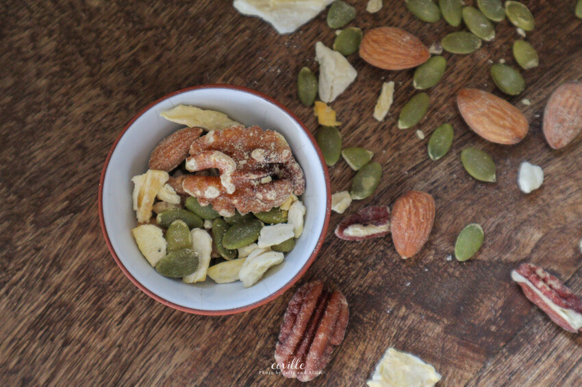 【宅配美食】可夫萊X霹靂三先天 綜合堅果禮盒,長輩的共同回憶,多口味隨手包好涮嘴!