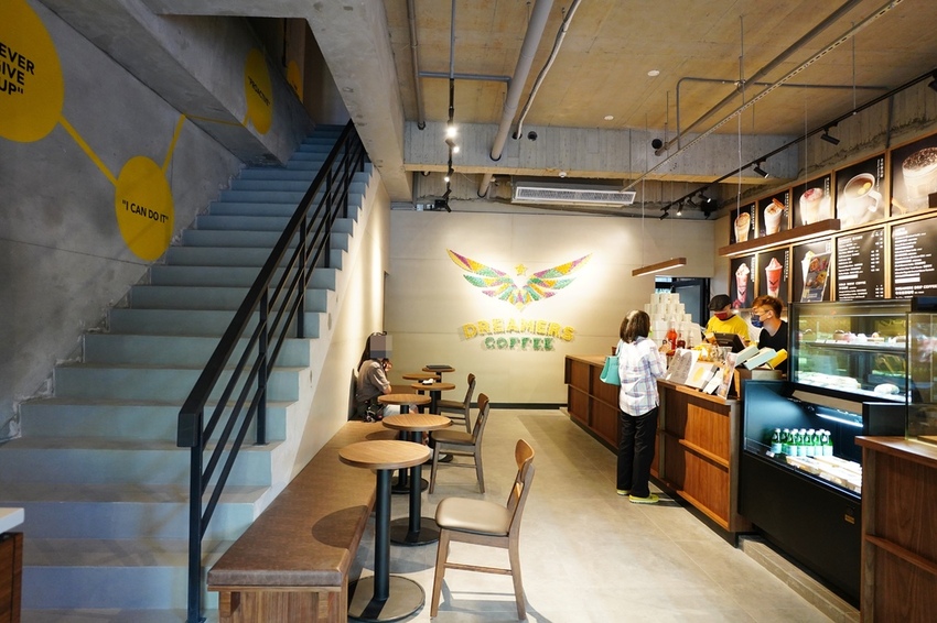 DSC03843.JPG Dreamers Coffee Roasters新店