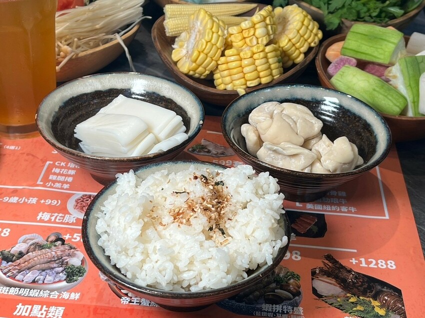 （青埔美食）食鍋性也 海鮮鍋物～桃園青埔人氣火鍋專賣店！現切