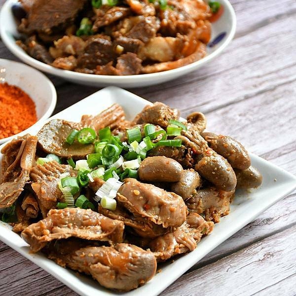 【台北中山】川字九十號 正宗川式滷味，台北川式滷味涼菜，台北巷弄美食，油潑辣子，麻辣滷味新選擇