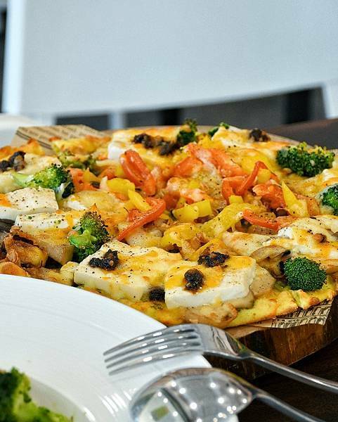 【新北板橋】V.Gest披薩cafe 低碳飲食,西式蔬食料理,小農食材,健康自然的蔬食,提供五倍券優惠套餐