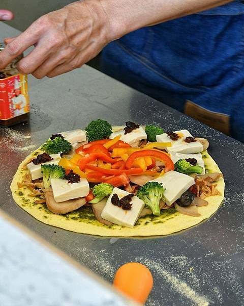 【新北板橋】V.Gest披薩cafe 低碳飲食,西式蔬食料理,小農食材,健康自然的蔬食,提供五倍券優惠套餐