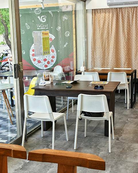 【新北板橋】V.Gest披薩cafe 低碳飲食,西式蔬食料理,小農食材,健康自然的蔬食,提供五倍券優惠套餐