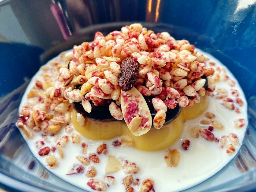 網美系下午茶 | 大頭叔叔穀物水果麥片布丁牛奶麥片｜必收食譜｜簡單三種材料即可完成｜下午茶點心ＤＩＹ｜好吃好玩又好拍