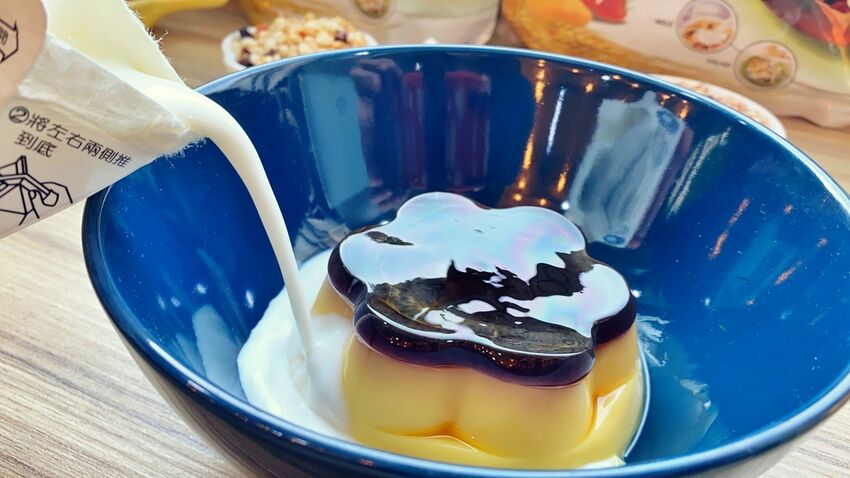 網美系下午茶 | 大頭叔叔穀物水果麥片布丁牛奶麥片｜必收食譜｜簡單三種材料即可完成｜下午茶點心ＤＩＹ｜好吃好玩又好拍