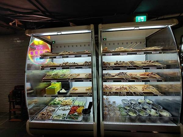 台北中山區｜火烤兩吃吃到飽【夜問長安】燒肉串串火鍋放題