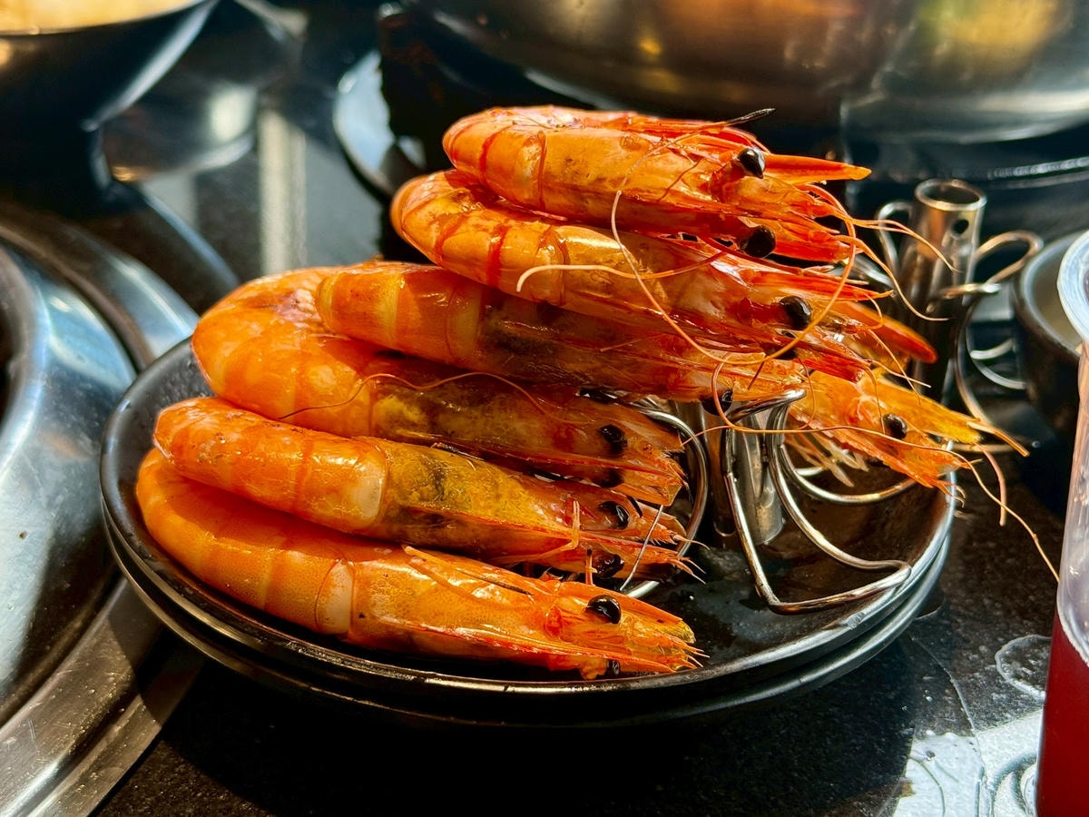 【台北燒肉火鍋推薦】瓦崎燒烤火鍋公館店：極致959方案，和牛、天使紅蝦、生蠔海鮮頂級食材烤肉火鍋吃到飽還有哈根達斯冰淇淋 – 洋洋的吃喝玩樂