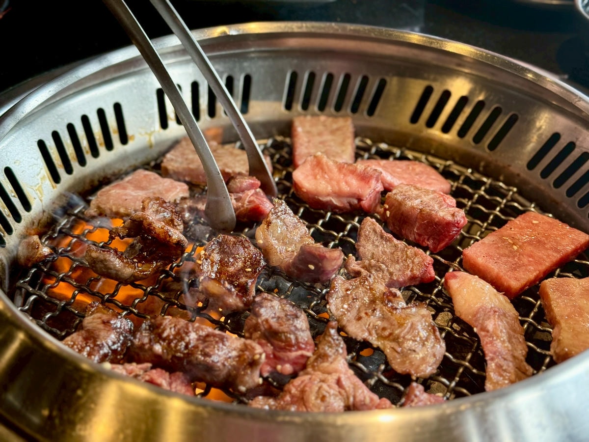 【台北燒肉火鍋推薦】瓦崎燒烤火鍋公館店：極致959方案，和牛、天使紅蝦、生蠔海鮮頂級食材烤肉火鍋吃到飽還有哈根達斯冰淇淋 – 洋洋的吃喝玩樂