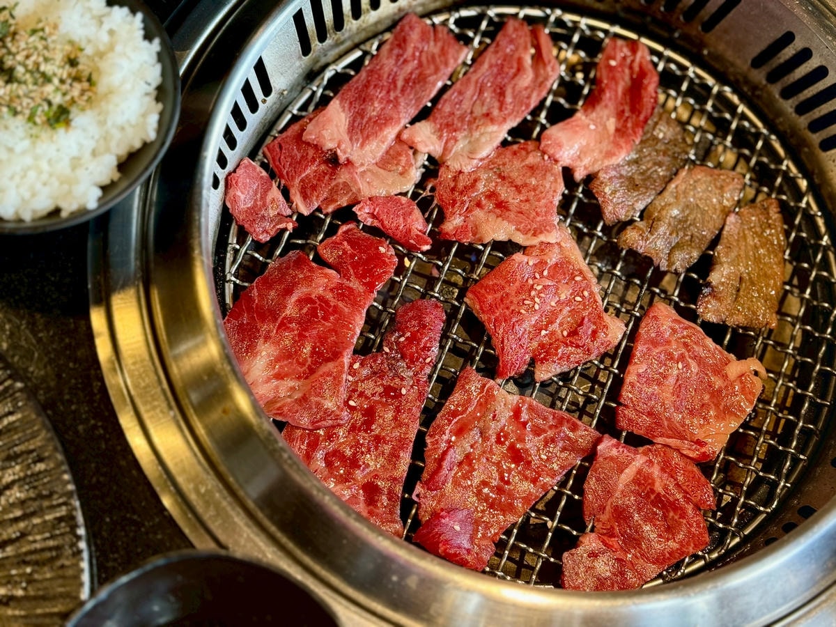 【台北燒肉火鍋推薦】瓦崎燒烤火鍋公館店：極致959方案，和牛、天使紅蝦、生蠔海鮮頂級食材烤肉火鍋吃到飽還有哈根達斯冰淇淋 – 洋洋的吃喝玩樂