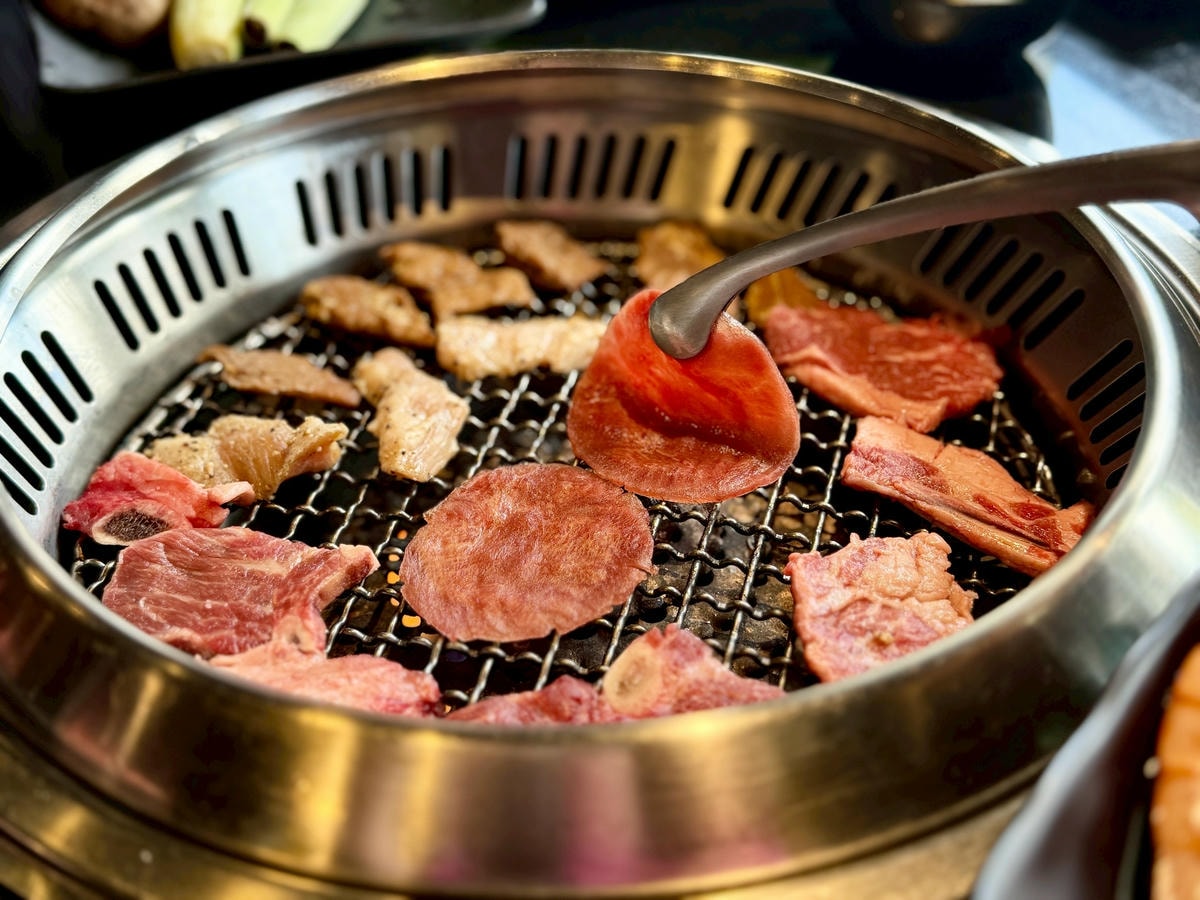 【台北燒肉火鍋推薦】瓦崎燒烤火鍋公館店：極致959方案，和牛、天使紅蝦、生蠔海鮮頂級食材烤肉火鍋吃到飽還有哈根達斯冰淇淋 – 洋洋的吃喝玩樂