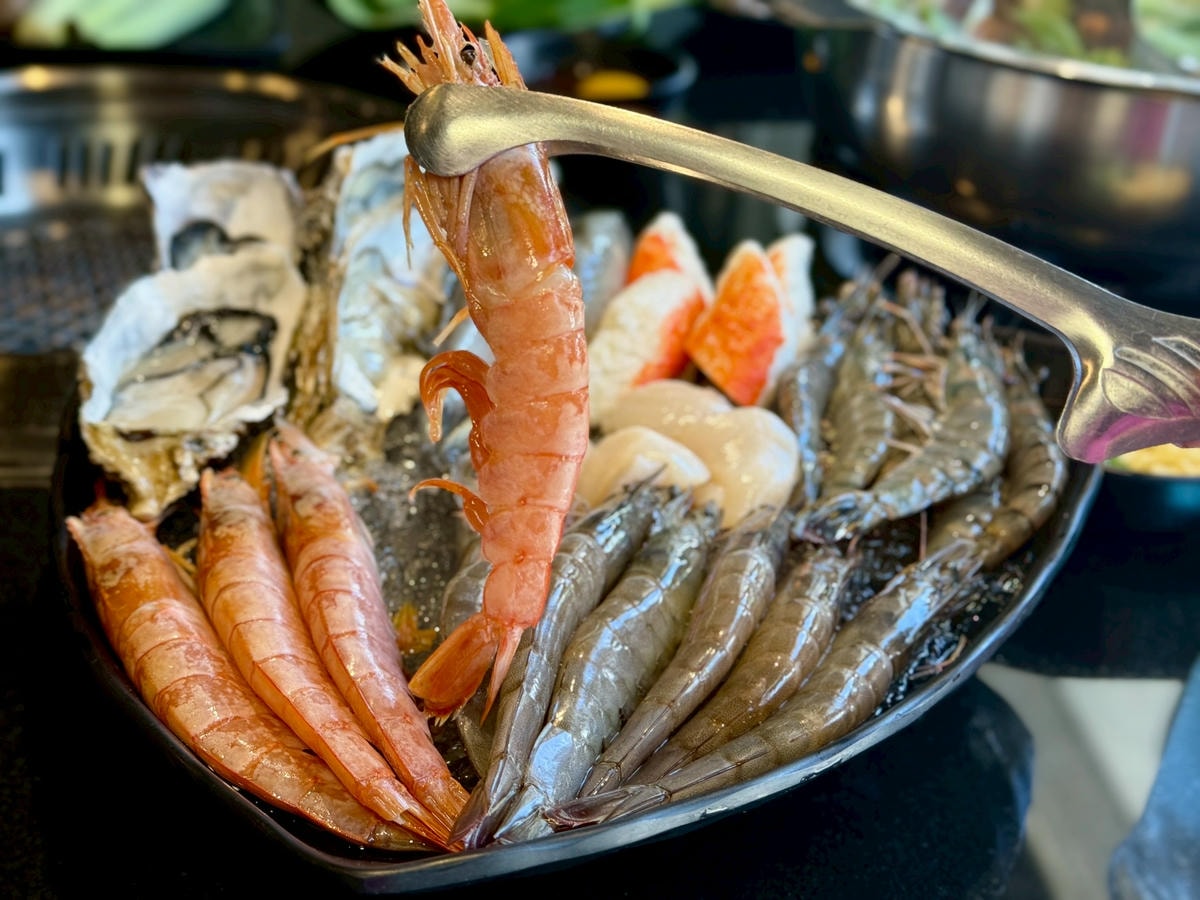 【台北燒肉火鍋推薦】瓦崎燒烤火鍋公館店：極致959方案，和牛、天使紅蝦、生蠔海鮮頂級食材烤肉火鍋吃到飽還有哈根達斯冰淇淋 – 洋洋的吃喝玩樂