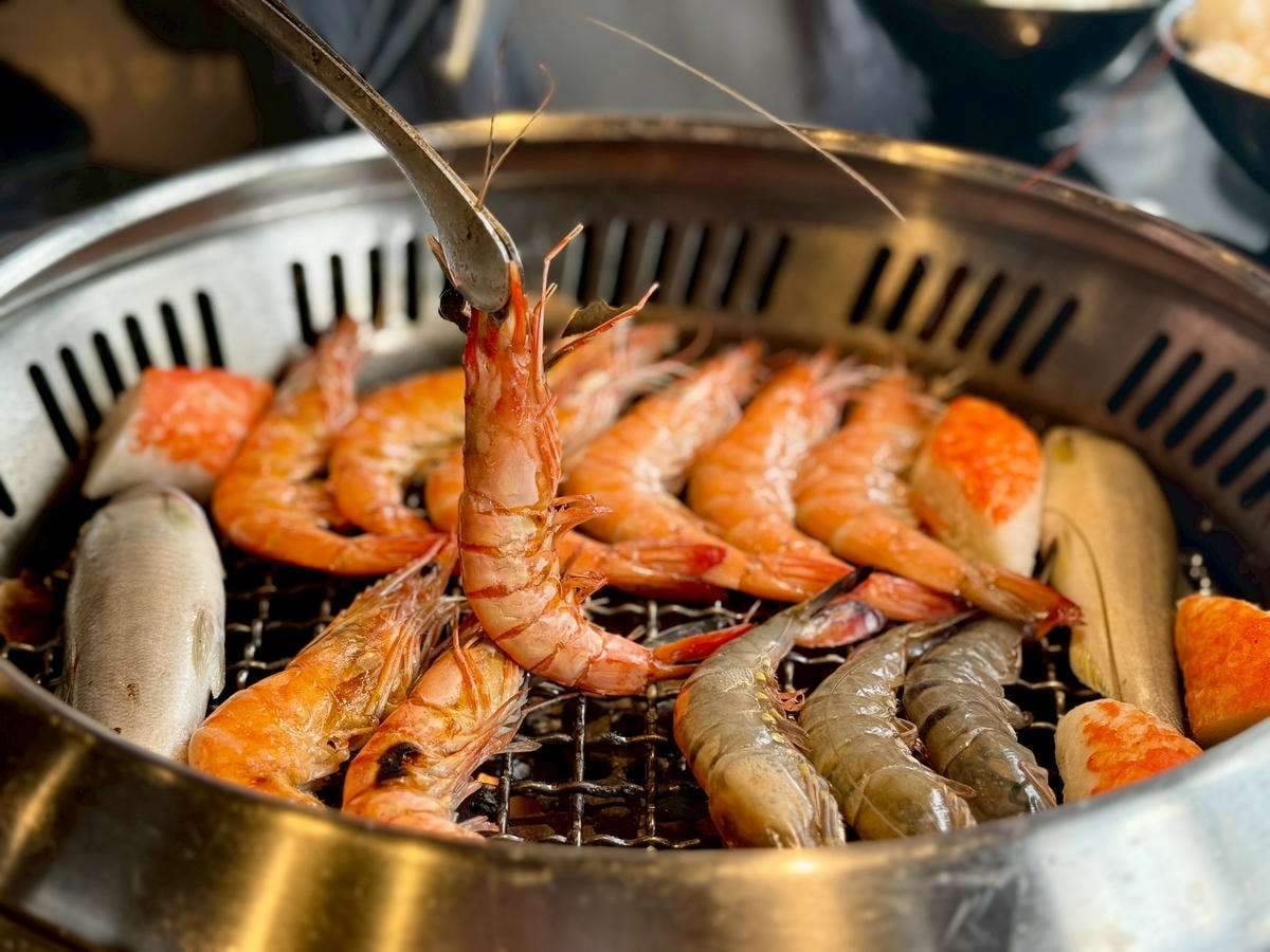 【台北燒肉火鍋推薦】瓦崎燒烤火鍋公館店：極致959方案，和牛、天使紅蝦、生蠔海鮮頂級食材烤肉火鍋吃到飽還有哈根達斯冰淇淋 – 洋洋的吃喝玩樂