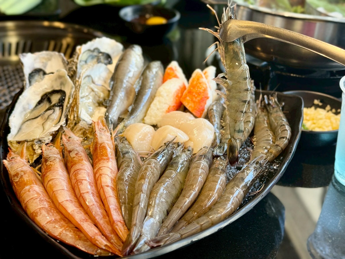 【台北燒肉火鍋推薦】瓦崎燒烤火鍋公館店：極致959方案，和牛、天使紅蝦、生蠔海鮮頂級食材烤肉火鍋吃到飽還有哈根達斯冰淇淋 – 洋洋的吃喝玩樂