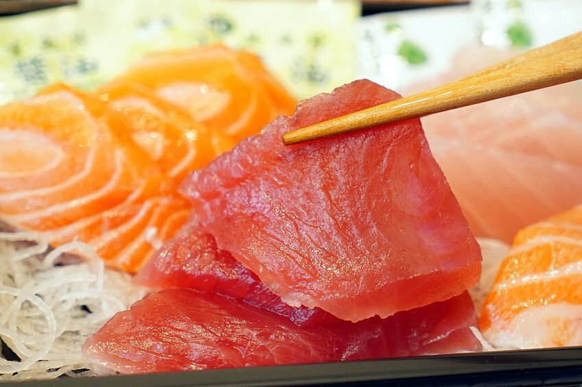 【超市】楓康超市．生魚片16片199元，CP值超高，週末限定販售!