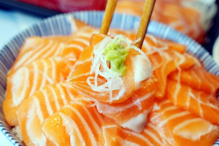 【超市】楓康超市．生魚片16片199元，CP值超高，週末限定販售!