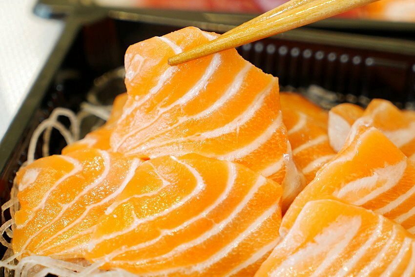 【超市】楓康超市．生魚片16片199元，CP值超高，週末限定販售!