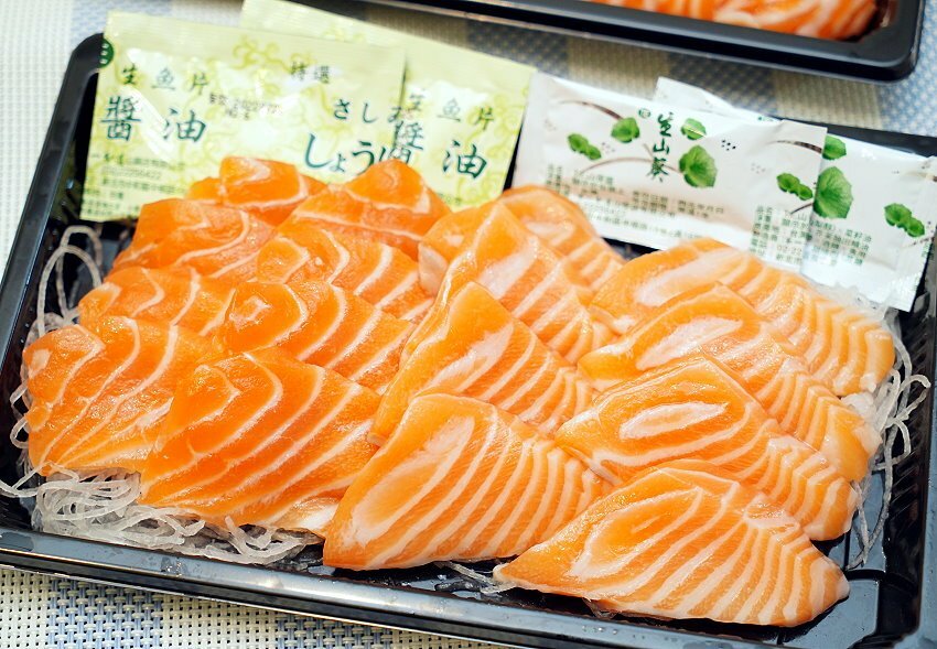 【超市】楓康超市．生魚片16片199元，CP值超高，週末限定販售!