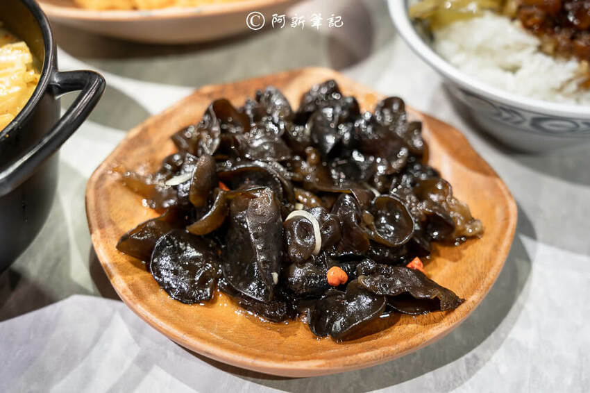 小新贊新台式飲食,小新贊,台式料理,台中滷肉飯,台中美食 小新贊新台式飲食,小新贊,台式料理,台中滷肉飯,台中美食