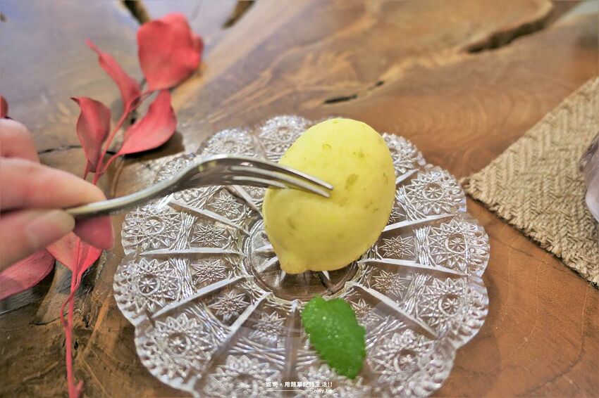 咖啡。宜蘭★礁溪韓系質感咖啡廳杉杉來茈 舒適的環境還有可愛美味的甜點