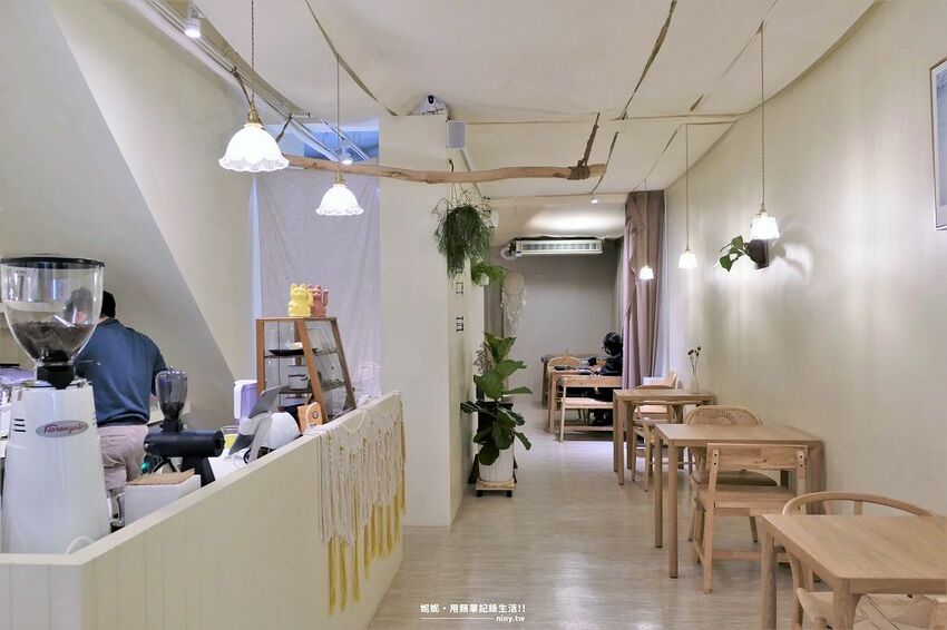 咖啡。宜蘭★礁溪韓系質感咖啡廳杉杉來茈 舒適的環境還有可愛美味的甜點