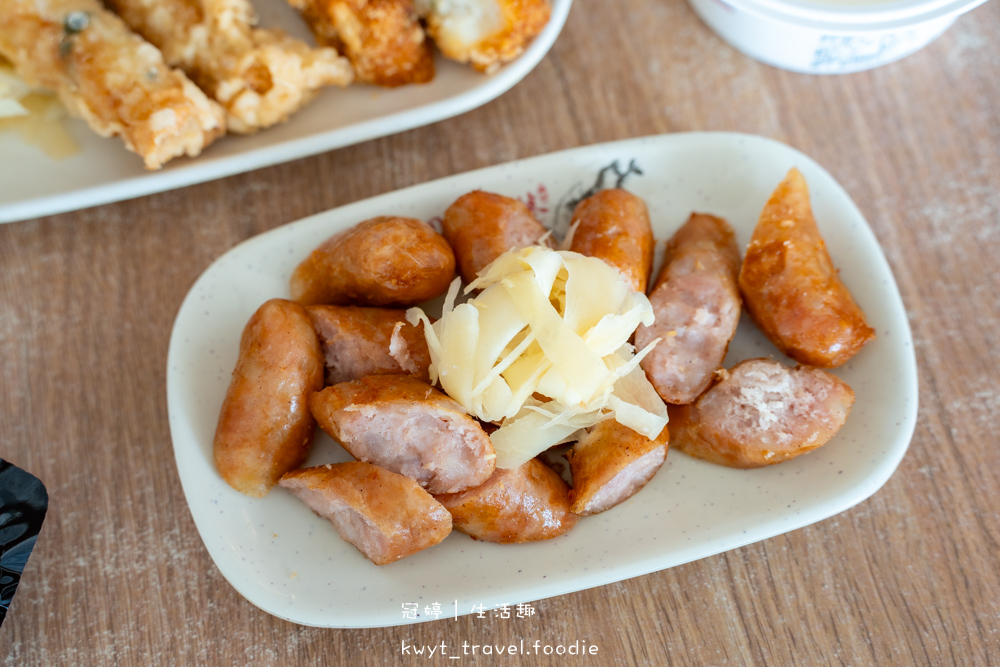 台南安平小吃美食推薦_周氏蝦捲台南安平總店,經常客滿的人氣小吃店,台南特產火燒蝦,安平打卡美食推薦_2025菜單 – 冠婷生活趣