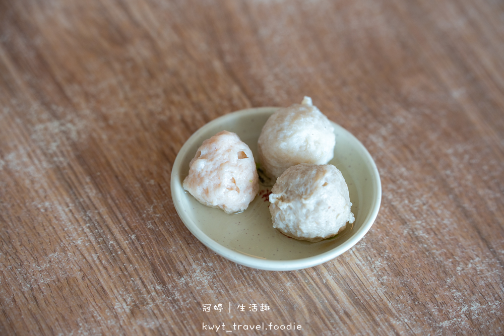 台南安平小吃美食推薦_周氏蝦捲台南安平總店,經常客滿的人氣小吃店,台南特產火燒蝦,安平打卡美食推薦_2025菜單 – 冠婷生活趣