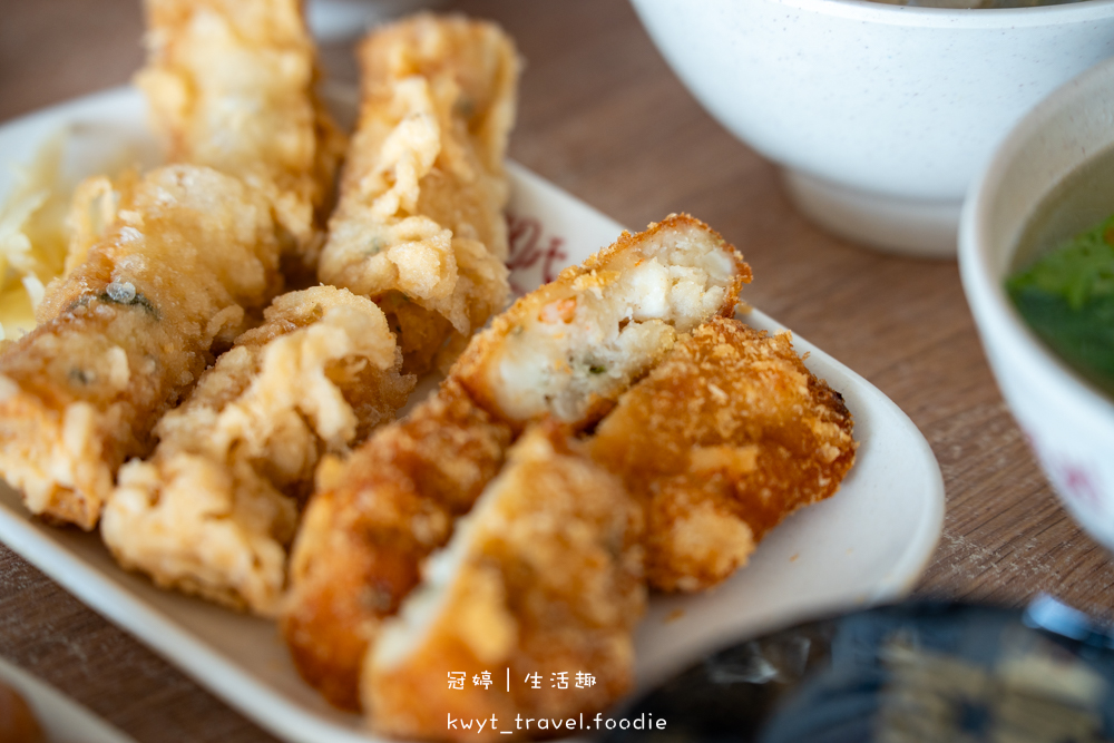 台南安平小吃美食推薦_周氏蝦捲台南安平總店,經常客滿的人氣小吃店,台南特產火燒蝦,安平打卡美食推薦_2025菜單 – 冠婷生活趣