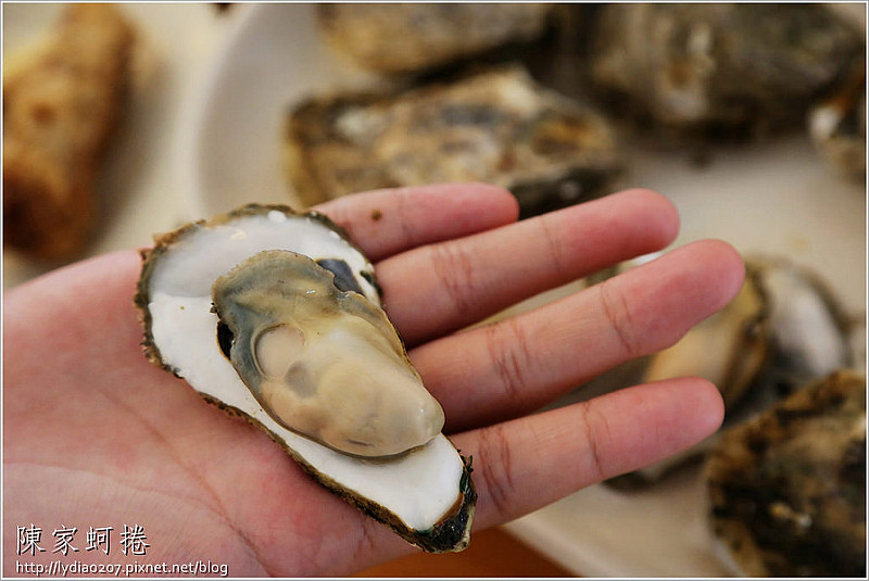 【食記│台南】陳家蚵捲~來安平一定要吃的老店蚵捲!