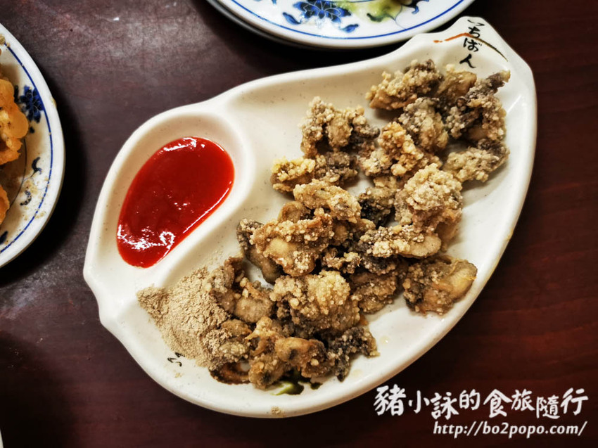 台南。安平》瑞珍蝦仁餛飩(效忠街)(安平古堡前) - 豬小詠的食旅隨行