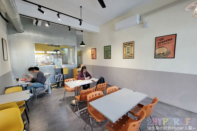 漢堡控注意啦,有別於傳統美式Burger的亞洲風味漢堡意外對味!近捷運文心櫻花站哦~