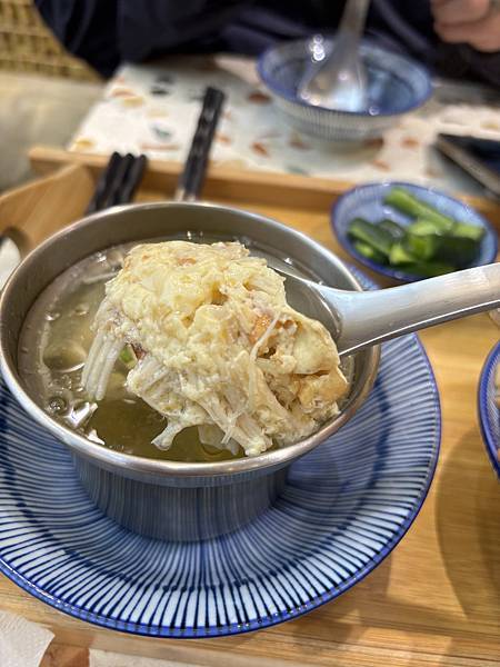 《高雄❤️》米院子，蟬聯兩年的米其林鴨肉油飯，好吃店內圖案很