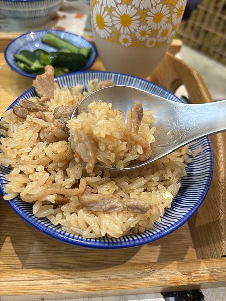 《高雄❤️》米院子，蟬聯兩年的米其林鴨肉油飯，好吃店內圖案很