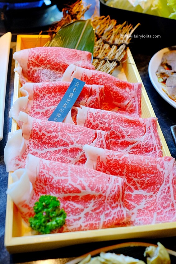 肉盤只要198元就能吃,壽星免費30隻鮮蝦送給你!