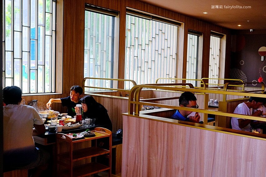 肉盤只要198元就能吃,壽星免費30隻鮮蝦送給你!