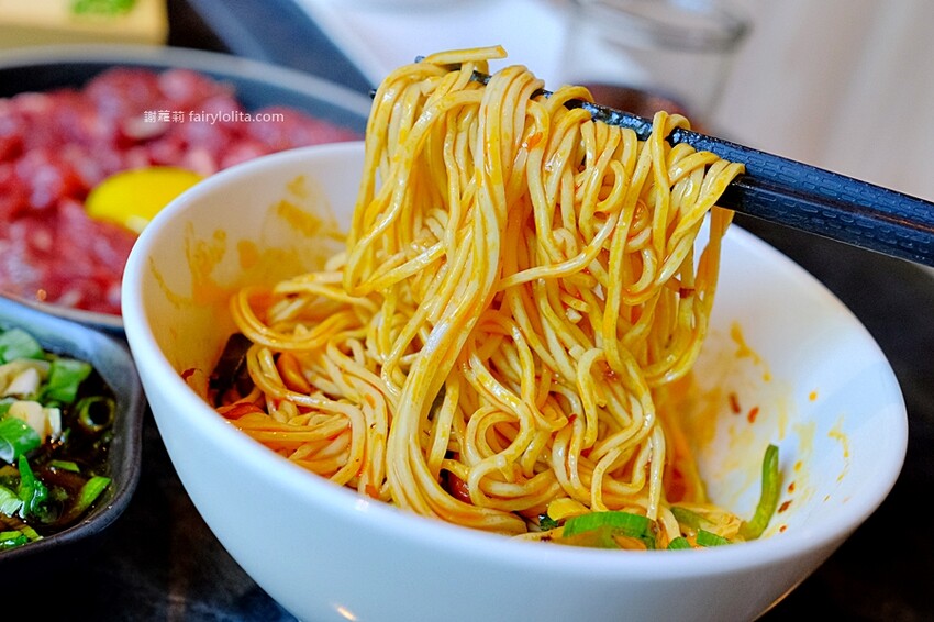 肉盤只要198元就能吃,壽星免費30隻鮮蝦送給你!