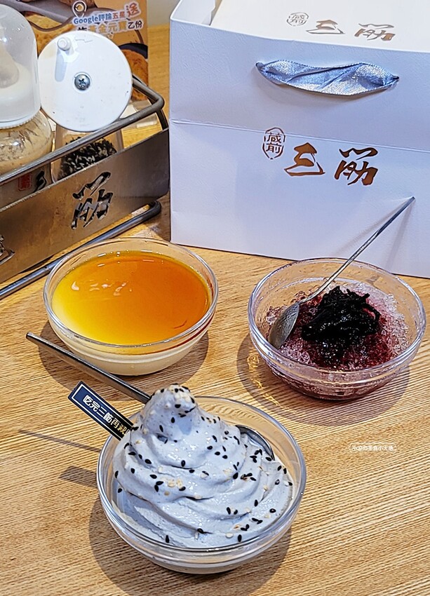 今夏最夯！！超狂榴槤起司豬排一咬就爆漿，無敵邪惡軟殼蟹佐塔塔鮭魚子，整隻都能入口，老饕非吃不可！