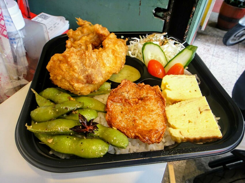 【美食】「雞武門」捷運港墘炸物推薦，壽司堡、沖繩飯糰、丼飯、內湖炸物雞排推薦 (附菜單)