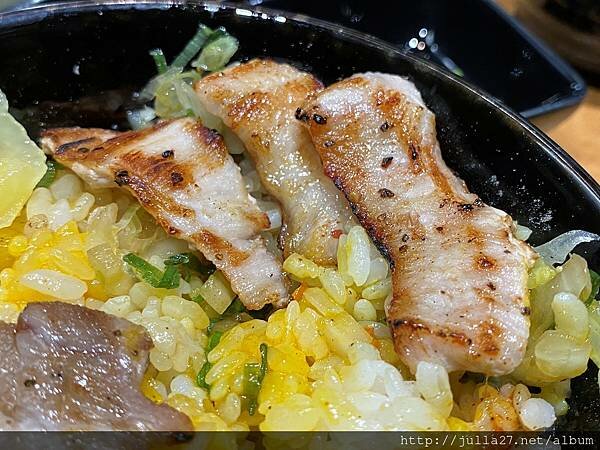 20220219_041716934_iOS-1