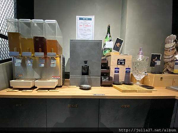 20220219_040521308_iOS-1