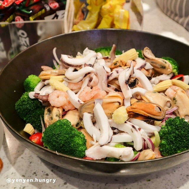 LINE_ALBUM_211119_28