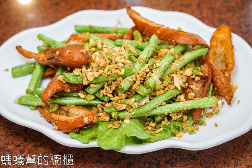 阿東窯烤雞(竹山店) | 南投旅遊必吃美食！竹山紫南宮附近美食，超多汁窯烤雞甕缸雞！ - 螞蟻幫的櫥櫃