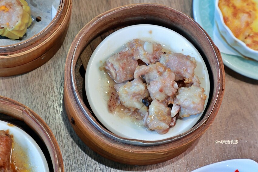 彰化縣員林市八玖鼎港式飲茶員林店｜彰化員林港式料理好道地，港式燒賣小點推車穿梭座位間，超過100道港式料理任選平價