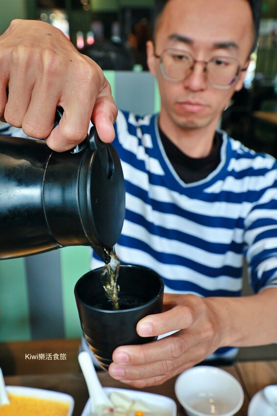 彰化縣員林市八玖鼎港式飲茶員林店｜彰化員林港式料理好道地，港式燒賣小點推車穿梭座位間，超過100道港式料理任選平價