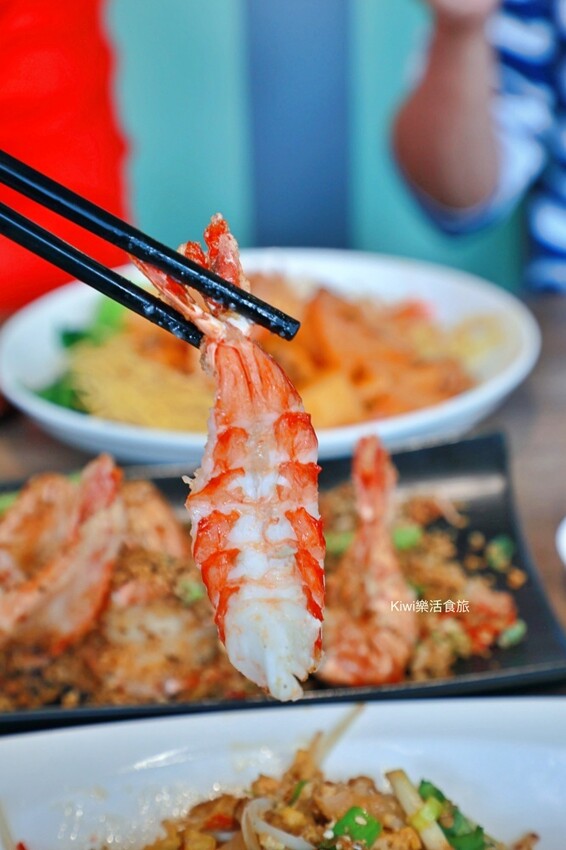 彰化縣員林市八玖鼎港式飲茶員林店｜彰化員林港式料理好道地，港式燒賣小點推車穿梭座位間，超過100道港式料理任選平價