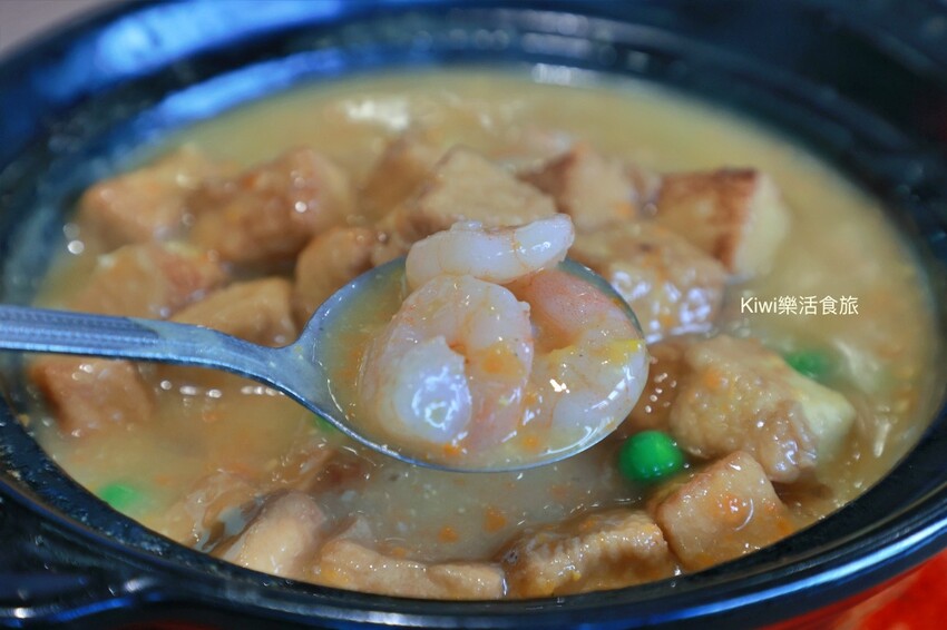 彰化縣員林市八玖鼎港式飲茶員林店｜彰化員林港式料理好道地，港式燒賣小點推車穿梭座位間，超過100道港式料理任選平價