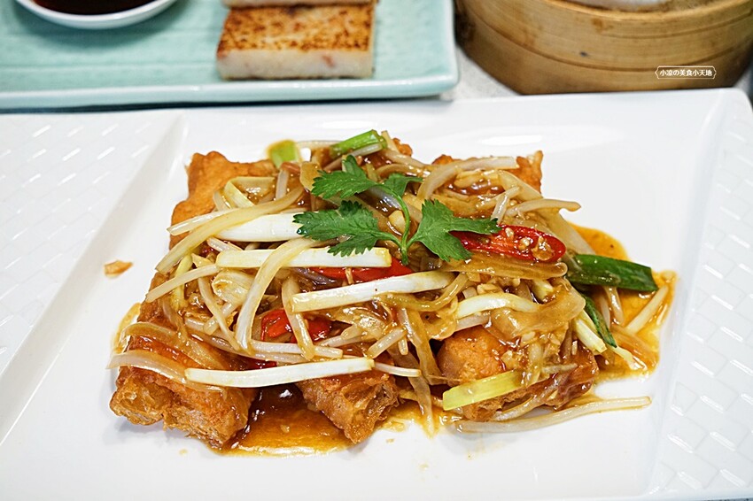 彰化員林驚見港點推車，超過百道美味小點熱炒，還有蒜香炸子雞、廣東炒麵、黃金流沙包，經典重現(寵物友善、附停車場) 