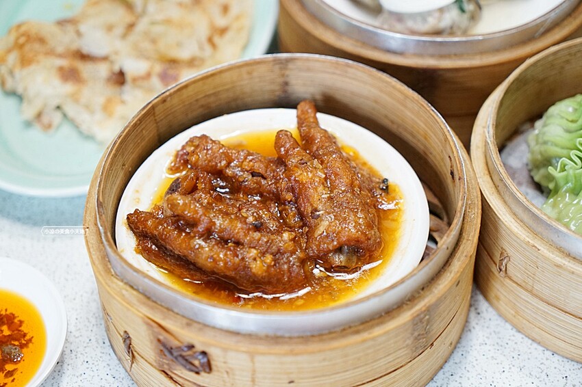 彰化員林驚見港點推車，超過百道美味小點熱炒，還有蒜香炸子雞、廣東炒麵、黃金流沙包，經典重現(寵物友善、附停車場) 