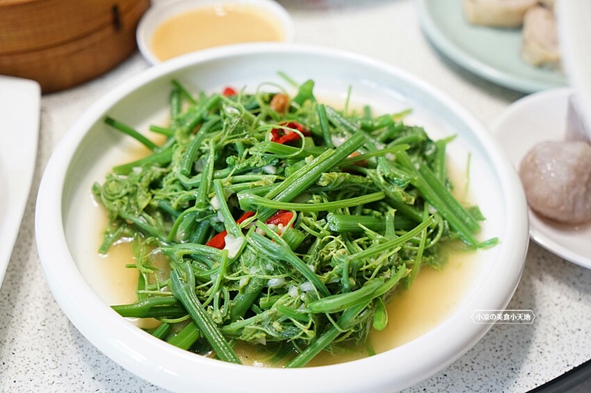 彰化員林驚見港點推車，超過百道美味小點熱炒，還有蒜香炸子雞、廣東炒麵、黃金流沙包，經典重現(寵物友善、附停車場) 